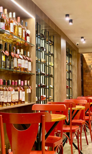 Barbera Barbearia e vinoteca espaço 03